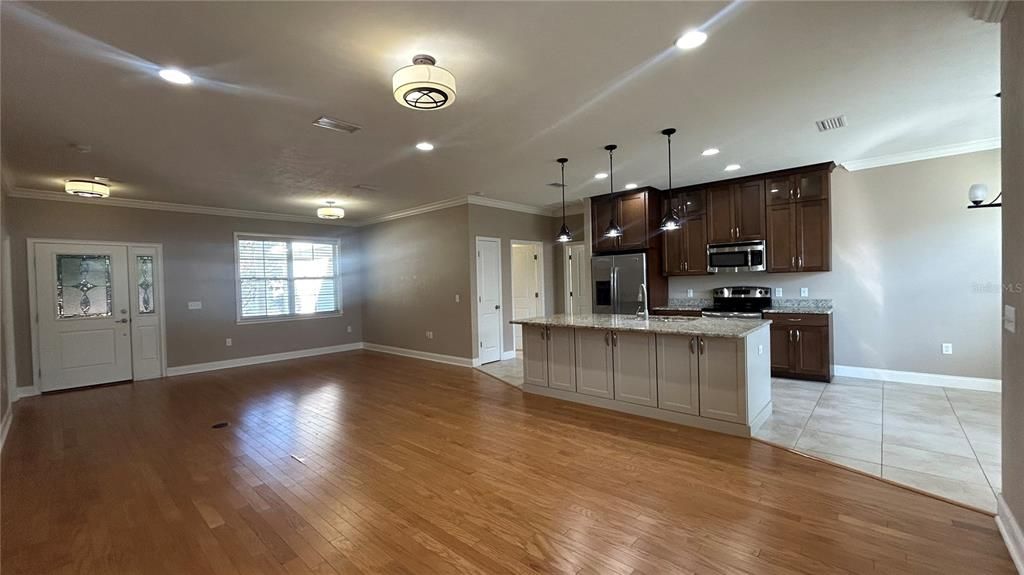 En Renta: $2,500 (4 camas, 2 baños, 1728 Pies cuadrados)