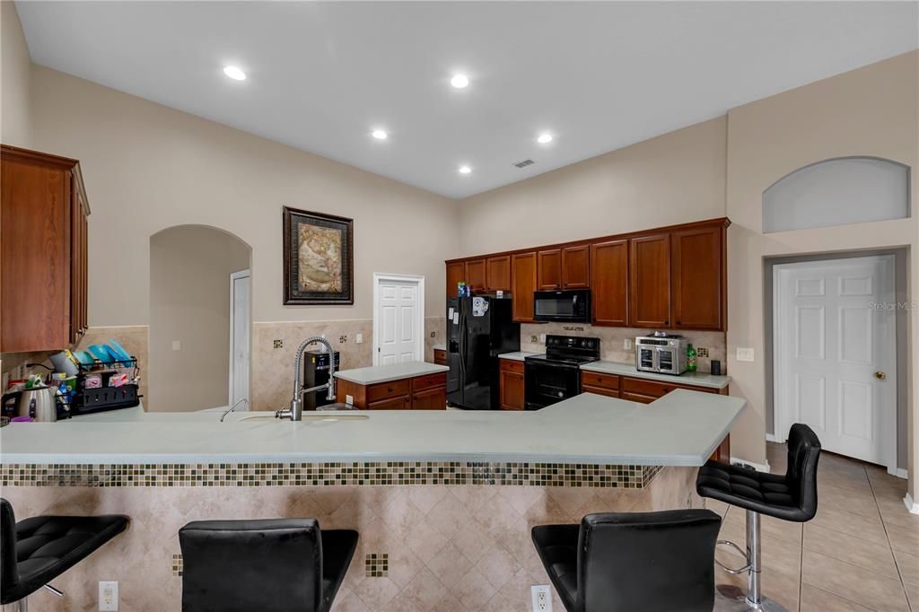 For Sale: $665,000 (5 beds, 4 baths, 3417 Square Feet)