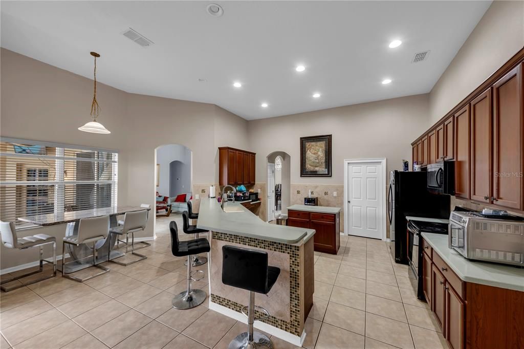 For Sale: $665,000 (5 beds, 4 baths, 3417 Square Feet)