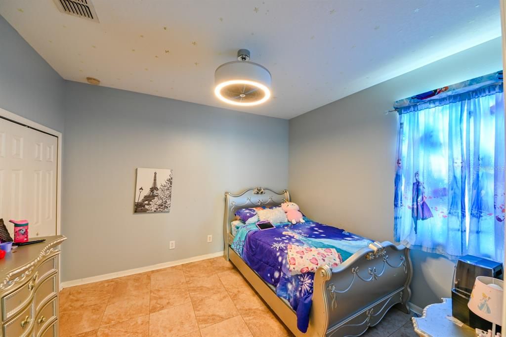 For Sale: $665,000 (5 beds, 4 baths, 3417 Square Feet)