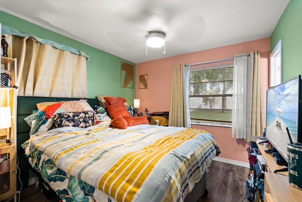 На продажу: $275,000 (4 спален, 2 ванн, 1218 Квадратных фут)