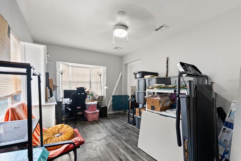 На продажу: $275,000 (4 спален, 2 ванн, 1218 Квадратных фут)