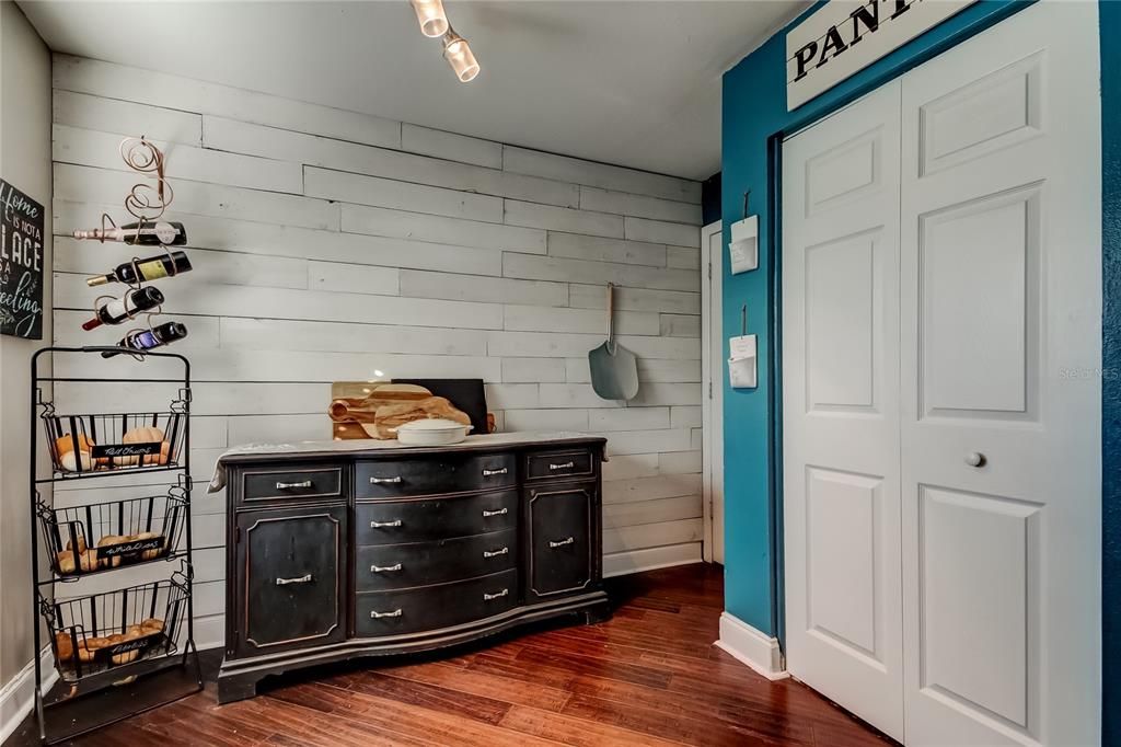 En Venta: $615,000 (3 camas, 2 baños, 1796 Pies cuadrados)