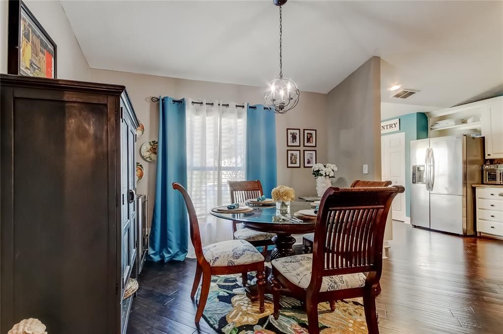 En Venta: $615,000 (3 camas, 2 baños, 1796 Pies cuadrados)