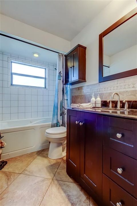 En Venta: $615,000 (3 camas, 2 baños, 1796 Pies cuadrados)