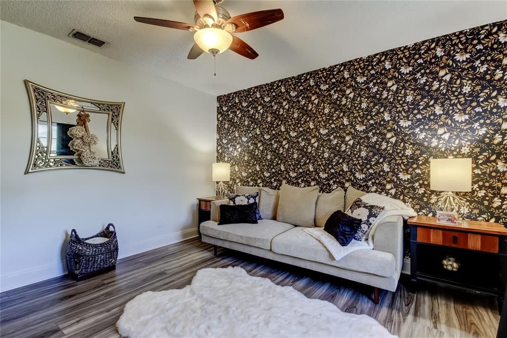 En Venta: $615,000 (3 camas, 2 baños, 1796 Pies cuadrados)