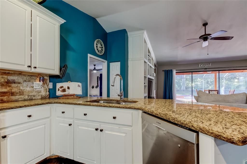 En Venta: $615,000 (3 camas, 2 baños, 1796 Pies cuadrados)