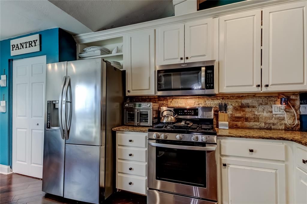 En Venta: $615,000 (3 camas, 2 baños, 1796 Pies cuadrados)