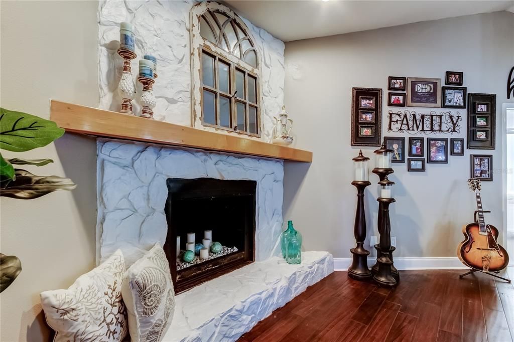 En Venta: $615,000 (3 camas, 2 baños, 1796 Pies cuadrados)