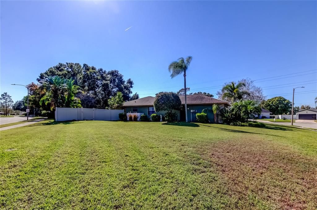 En Venta: $615,000 (3 camas, 2 baños, 1796 Pies cuadrados)