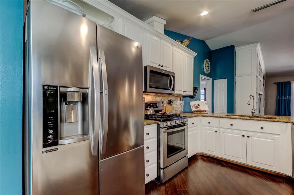 En Venta: $615,000 (3 camas, 2 baños, 1796 Pies cuadrados)