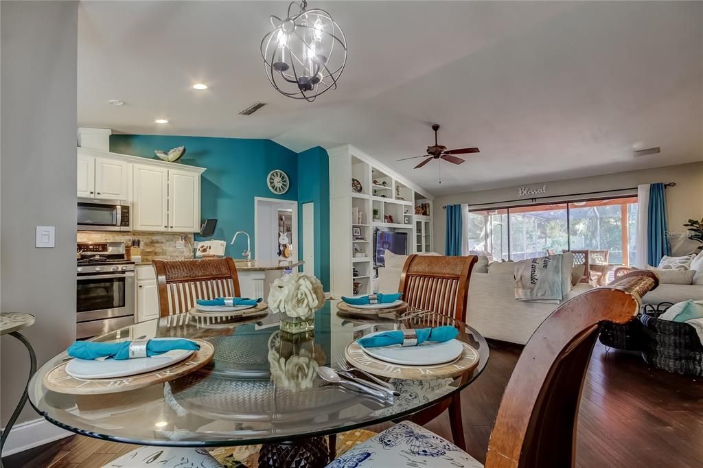 En Venta: $615,000 (3 camas, 2 baños, 1796 Pies cuadrados)