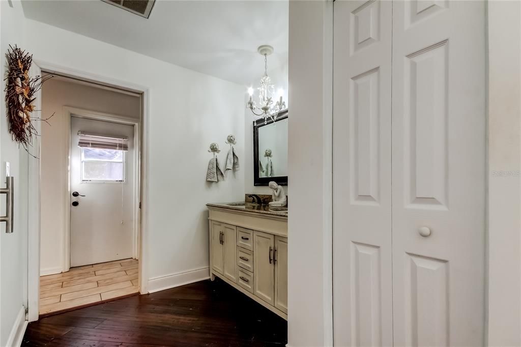 En Venta: $615,000 (3 camas, 2 baños, 1796 Pies cuadrados)