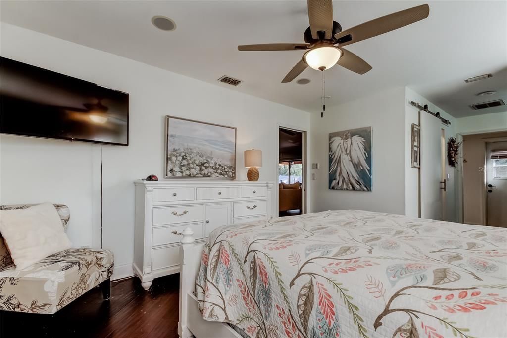 En Venta: $615,000 (3 camas, 2 baños, 1796 Pies cuadrados)