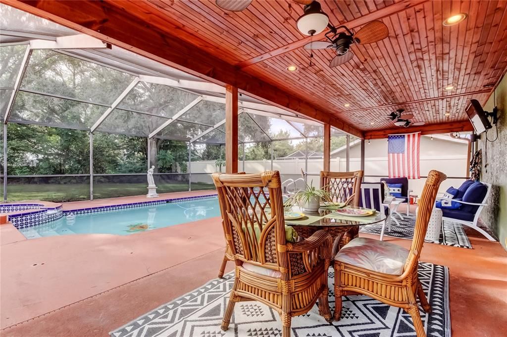 En Venta: $615,000 (3 camas, 2 baños, 1796 Pies cuadrados)