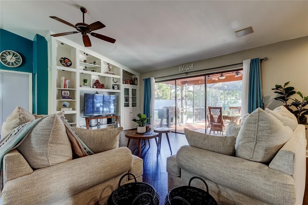 En Venta: $615,000 (3 camas, 2 baños, 1796 Pies cuadrados)