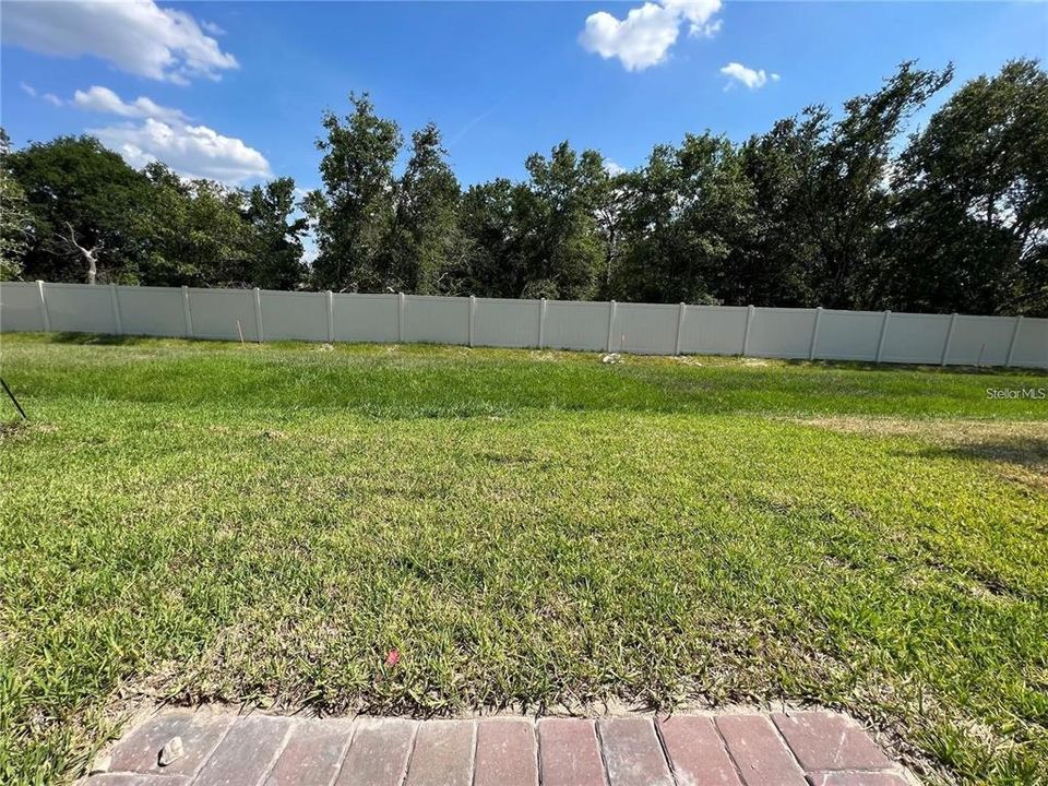 For Rent: $1,850 (3 beds, 2 baths, 1464 Square Feet)