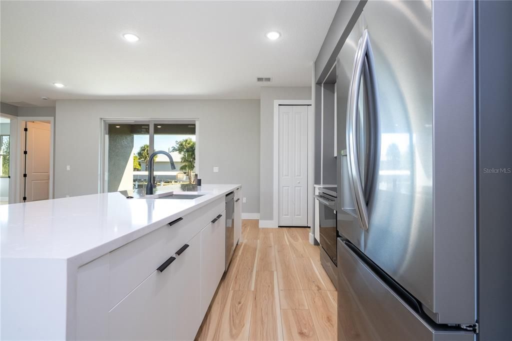 На продажу: $520,000 (4 спален, 3 ванн, 1795 Квадратных фут)