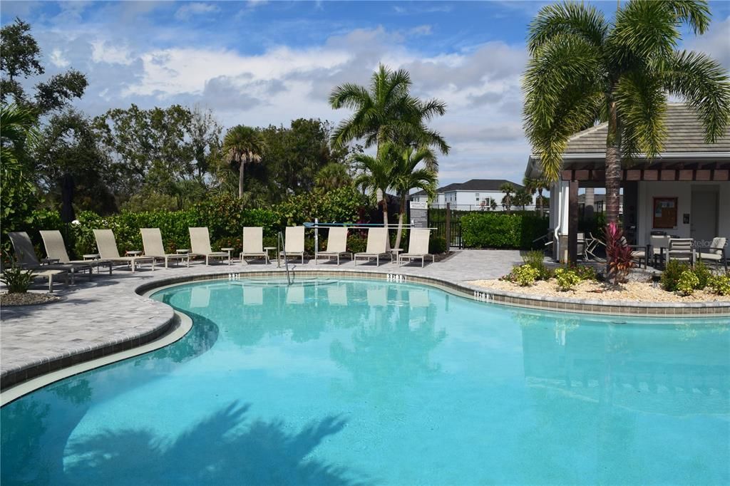 En Renta: $3,250 (4 camas, 3 baños, 2411 Pies cuadrados)