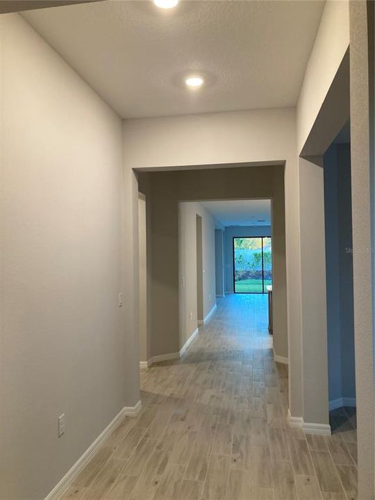 En Renta: $3,250 (4 camas, 3 baños, 2411 Pies cuadrados)