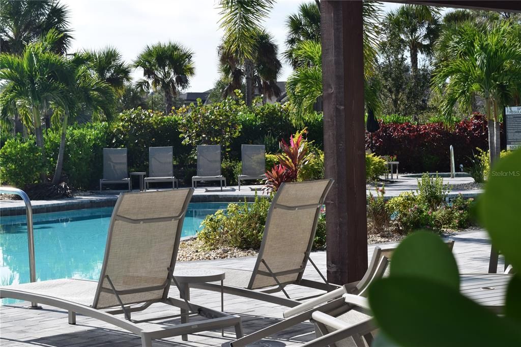 En Renta: $3,250 (4 camas, 3 baños, 2411 Pies cuadrados)