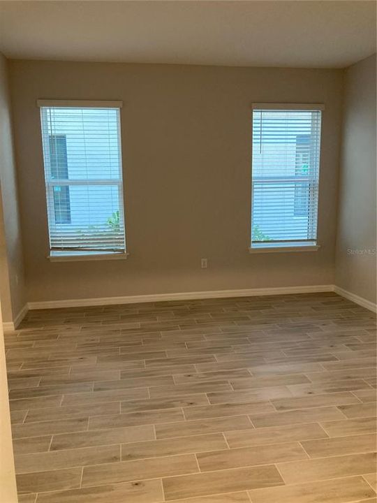 En Renta: $3,250 (4 camas, 3 baños, 2411 Pies cuadrados)