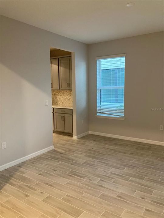 En Renta: $3,250 (4 camas, 3 baños, 2411 Pies cuadrados)