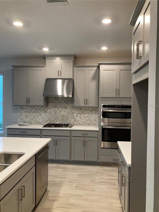 En Renta: $3,250 (4 camas, 3 baños, 2411 Pies cuadrados)