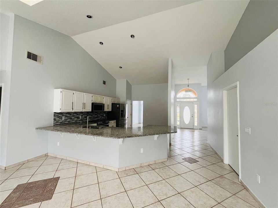 待售: $497,900 (4 贝兹, 3 浴室, 2347 平方英尺)