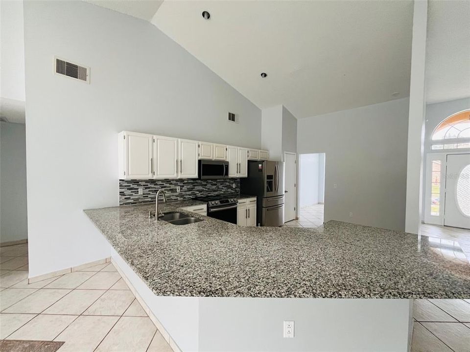 待售: $497,900 (4 贝兹, 3 浴室, 2347 平方英尺)