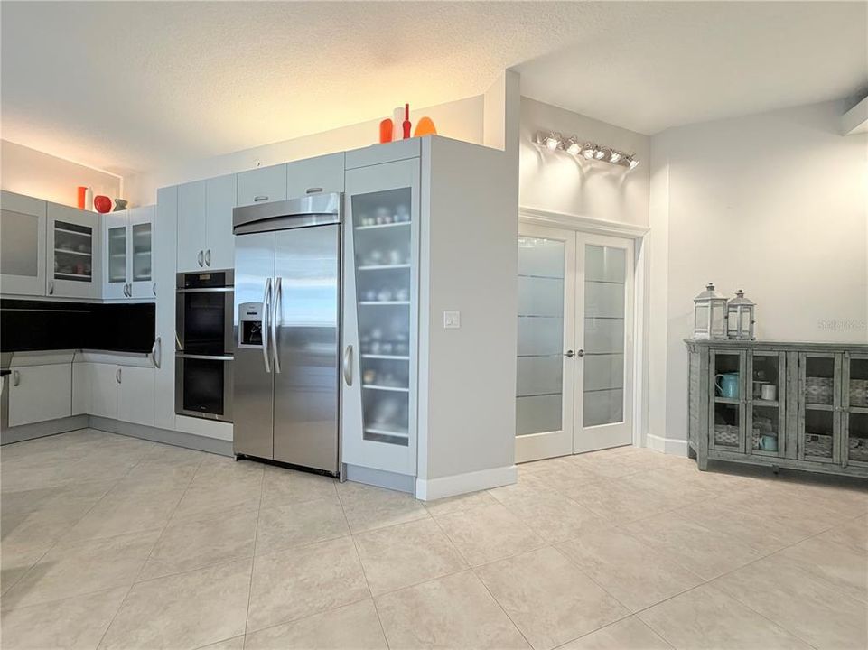 For Sale: $875,000 (3 beds, 2 baths, 2151 Square Feet)