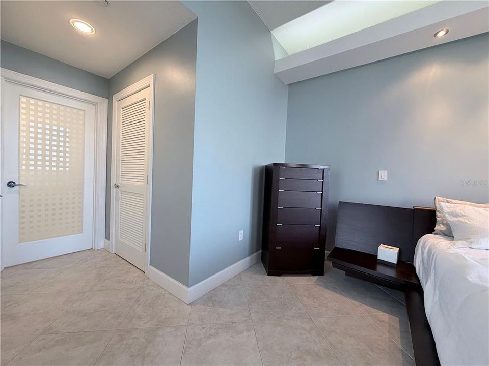 For Sale: $875,000 (3 beds, 2 baths, 2151 Square Feet)