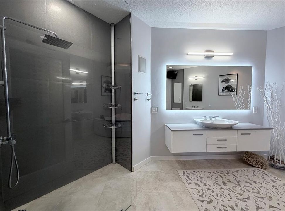 For Sale: $875,000 (3 beds, 2 baths, 2151 Square Feet)