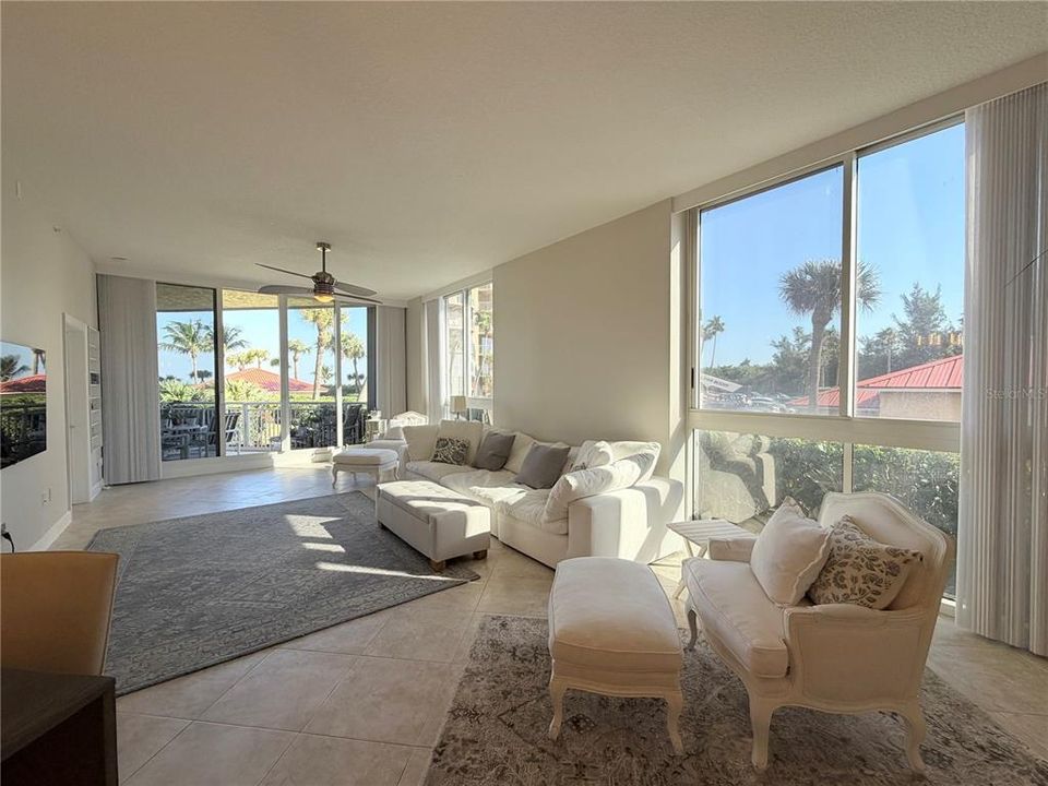 For Sale: $875,000 (3 beds, 2 baths, 2151 Square Feet)