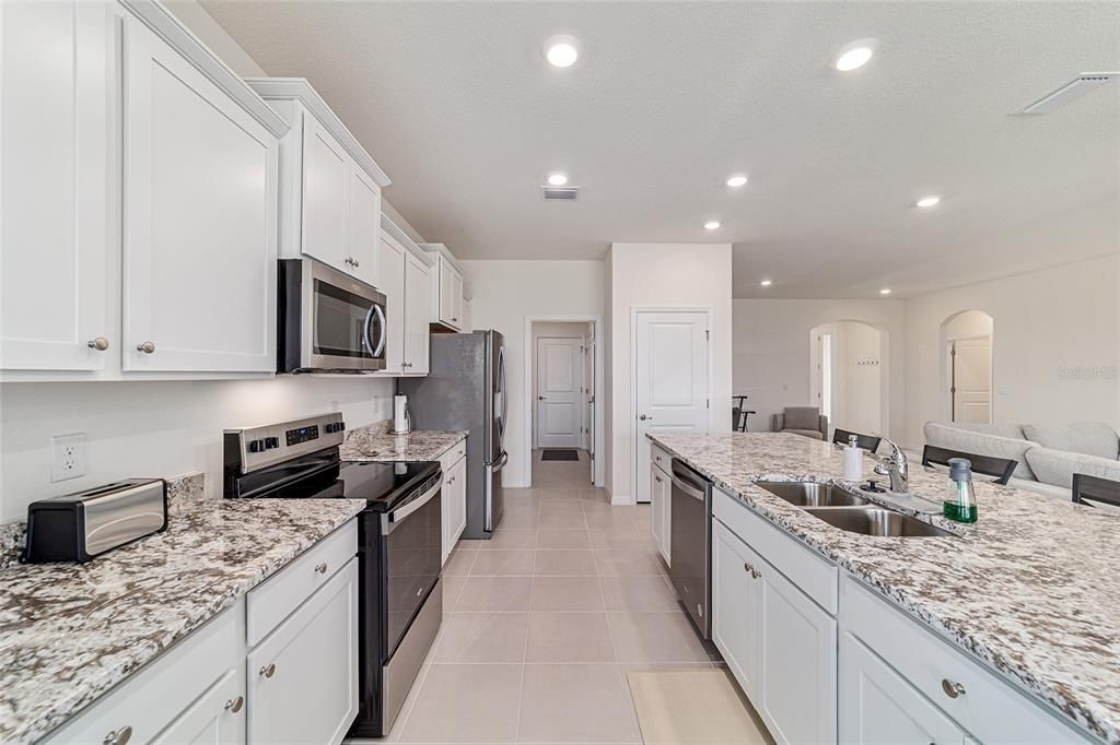 For Rent: $4,500 (3 beds, 2 baths, 1857 Square Feet)