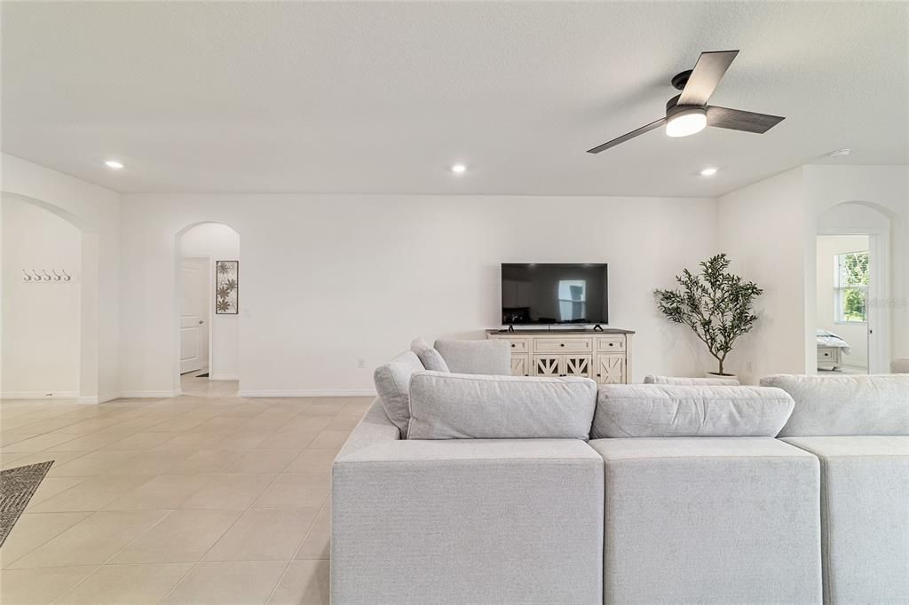 For Rent: $4,500 (3 beds, 2 baths, 1857 Square Feet)