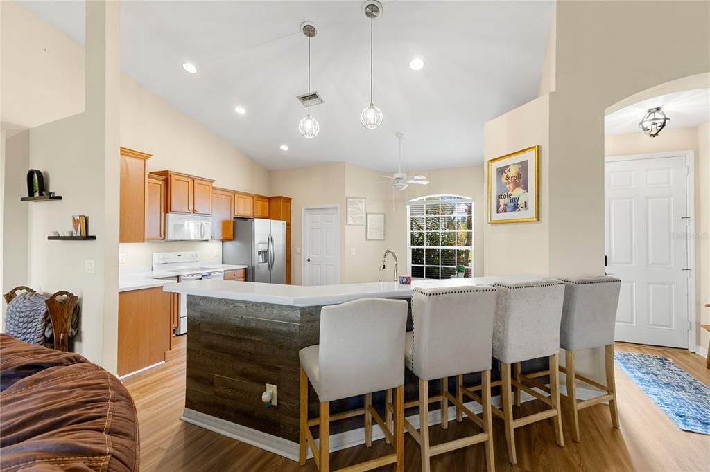 For Sale: $365,000 (3 beds, 2 baths, 1766 Square Feet)