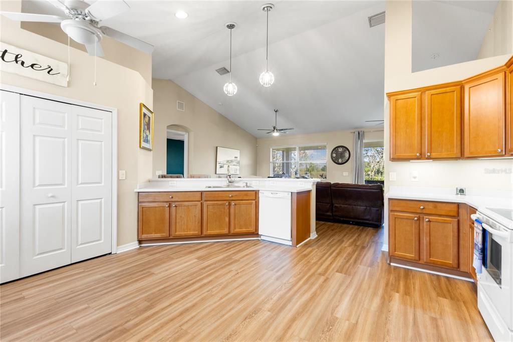 For Sale: $365,000 (3 beds, 2 baths, 1766 Square Feet)