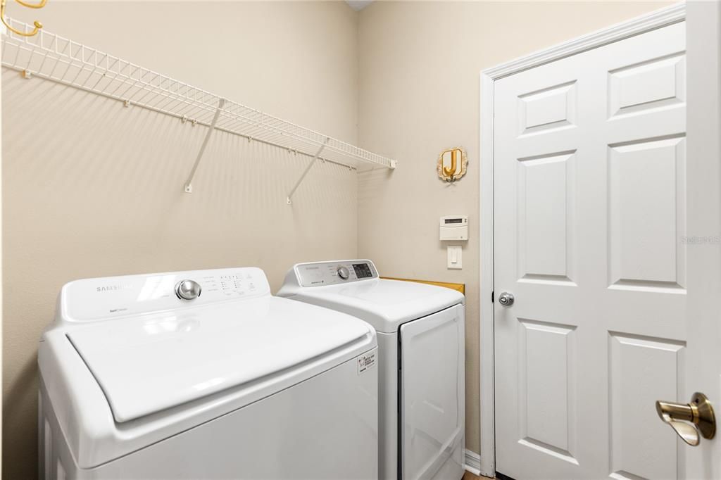 For Sale: $365,000 (3 beds, 2 baths, 1766 Square Feet)