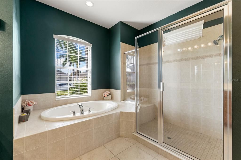 For Sale: $365,000 (3 beds, 2 baths, 1766 Square Feet)