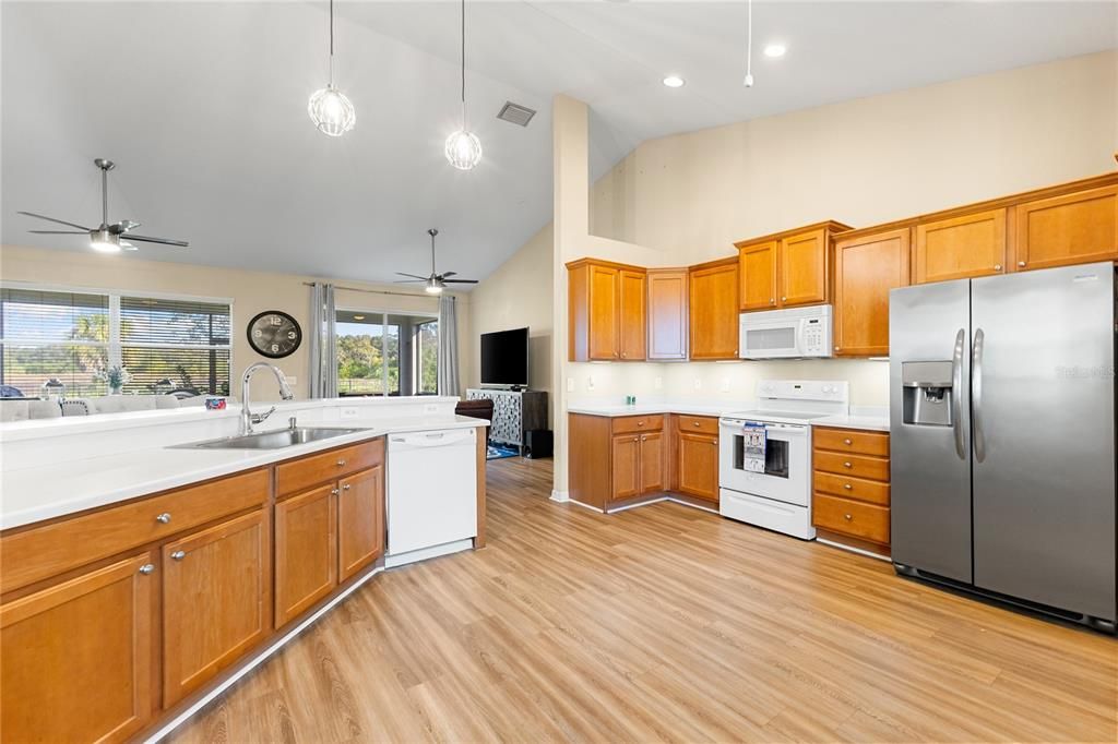 For Sale: $365,000 (3 beds, 2 baths, 1766 Square Feet)