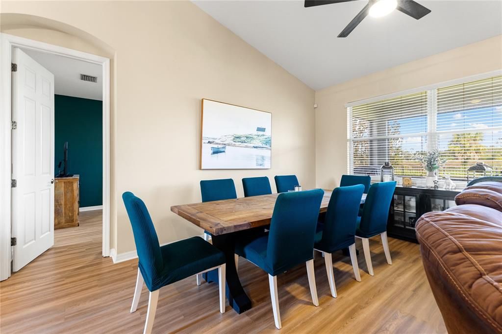 For Sale: $365,000 (3 beds, 2 baths, 1766 Square Feet)