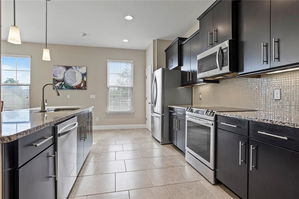 For Sale: $399,000 (3 beds, 2 baths, 2288 Square Feet)