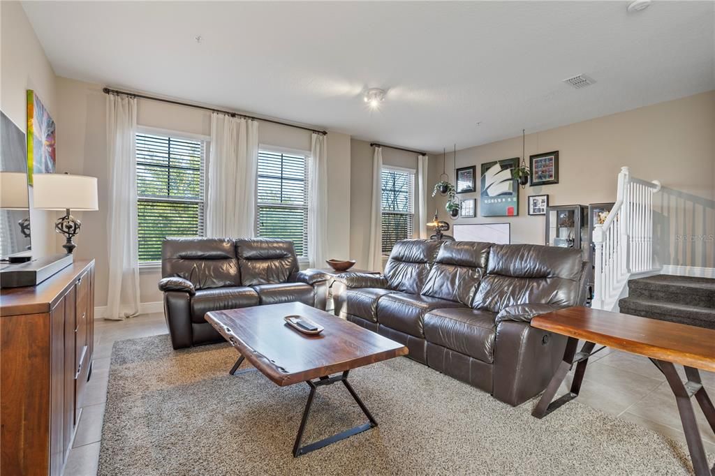 For Sale: $399,000 (3 beds, 2 baths, 2288 Square Feet)