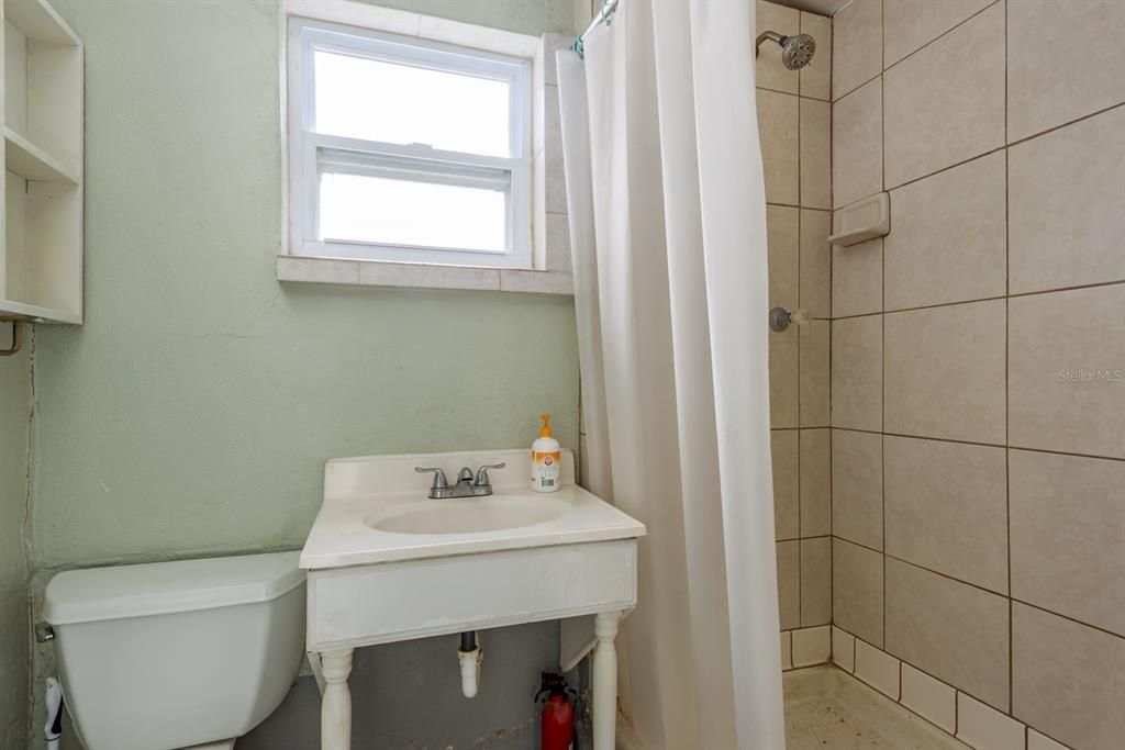 待售: $365,000 (3 贝兹, 3 浴室, 1954 平方英尺)