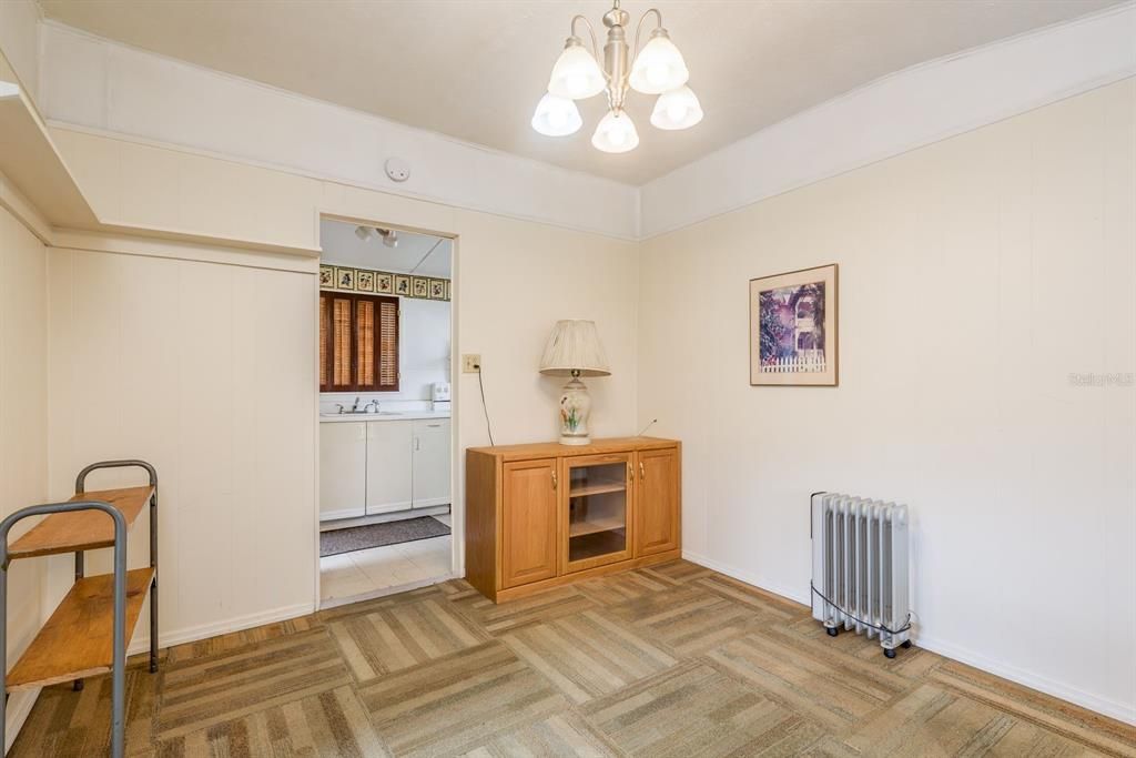 待售: $365,000 (3 贝兹, 3 浴室, 1954 平方英尺)