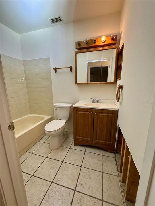 En Venta: $350,000 (3 camas, 2 baños, 1242 Pies cuadrados)