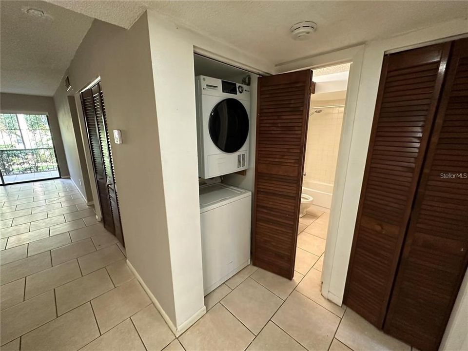 待售: $149,900 (2 贝兹, 2 浴室, 1018 平方英尺)