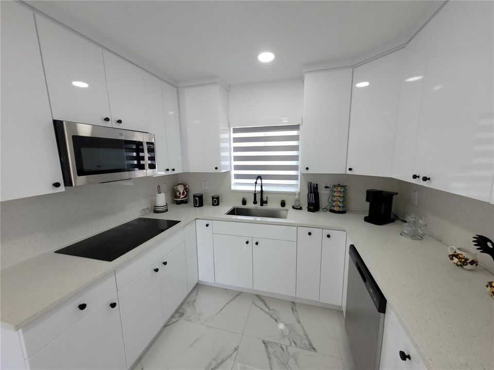 For Sale: $420,000 (3 beds, 2 baths, 1243 Square Feet)