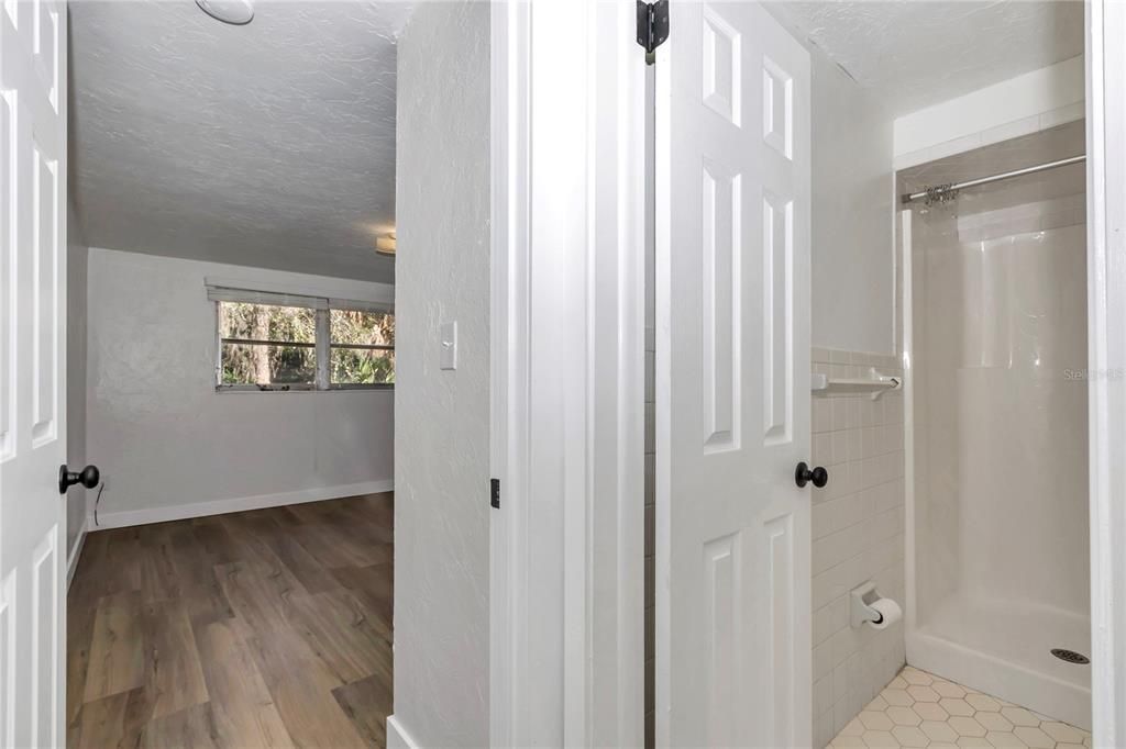 For Rent: $2,700 (3 beds, 2 baths, 1427 Square Feet)